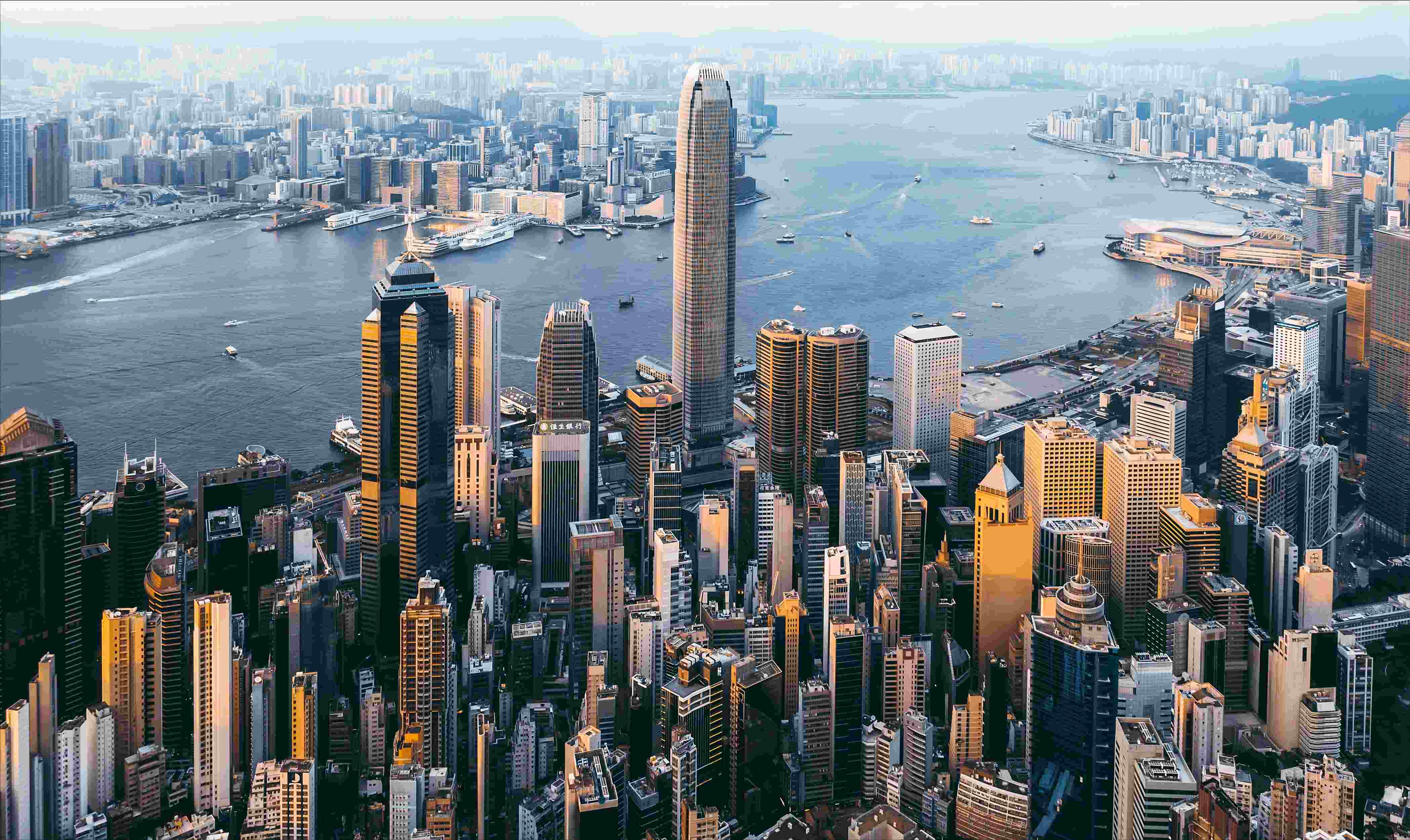 香港公司注册审批的难度怎样？是否需要本人